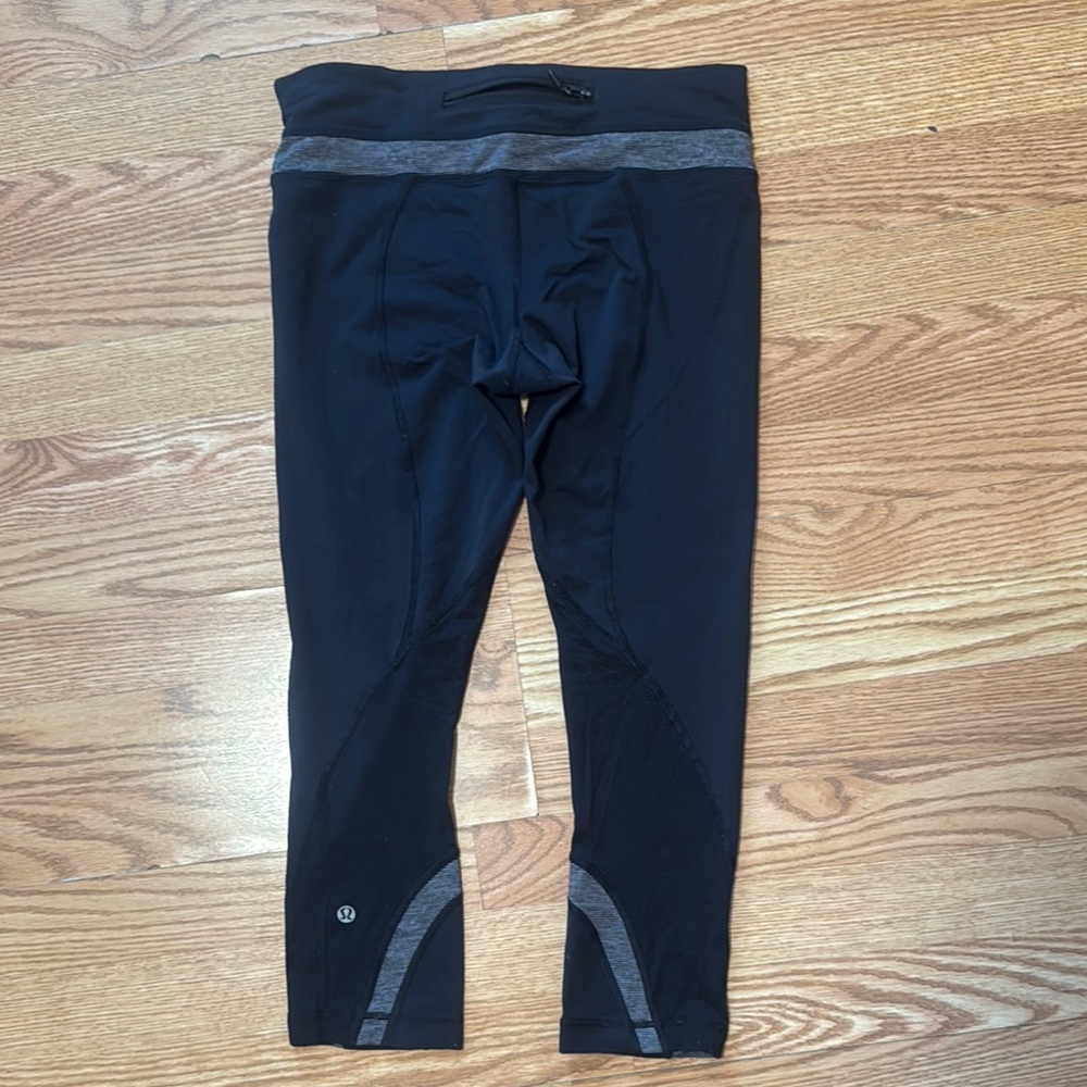 Lululemon Athletica Black and Gray Leggings with Reflective Details